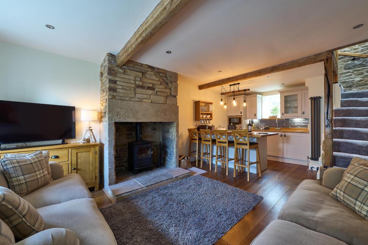 Chimney Cottage 홀름퍼스 외부 사진